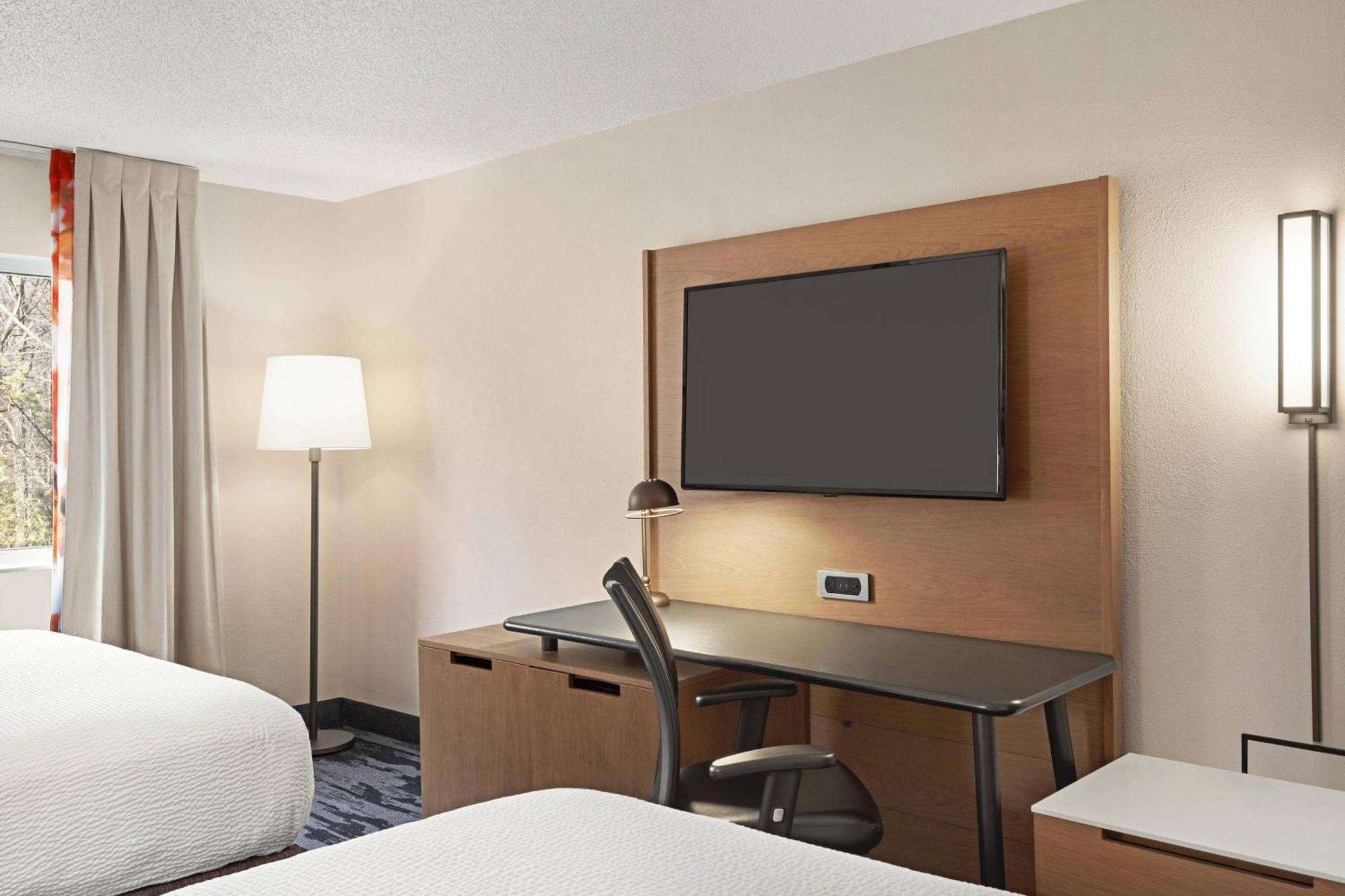 Fairfield Inn By Marriott Warren Niles Экстерьер фото