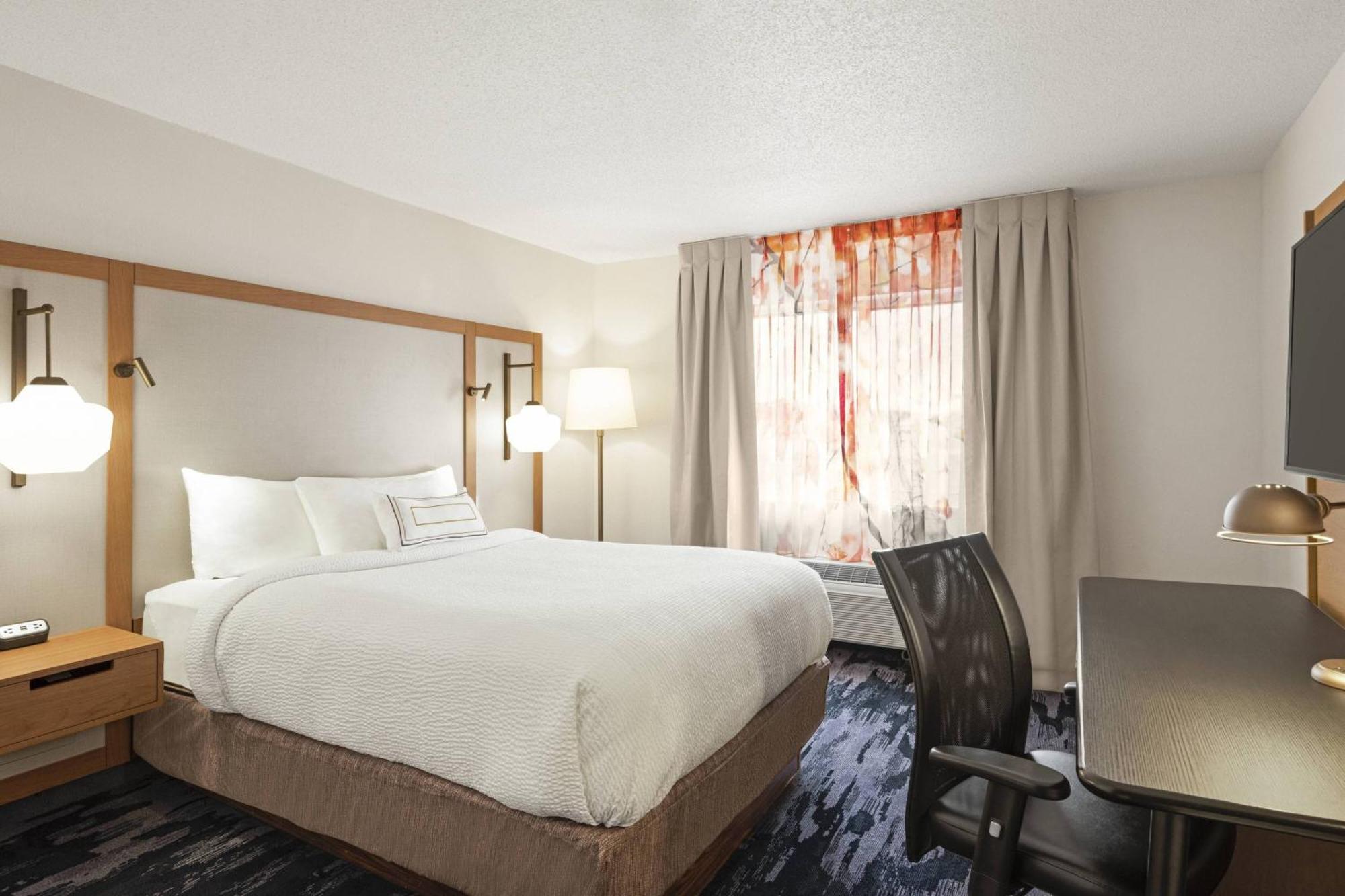 Fairfield Inn By Marriott Warren Niles Экстерьер фото