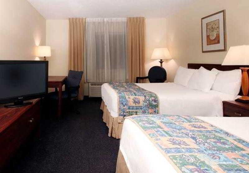 Fairfield Inn By Marriott Warren Niles Номер фото
