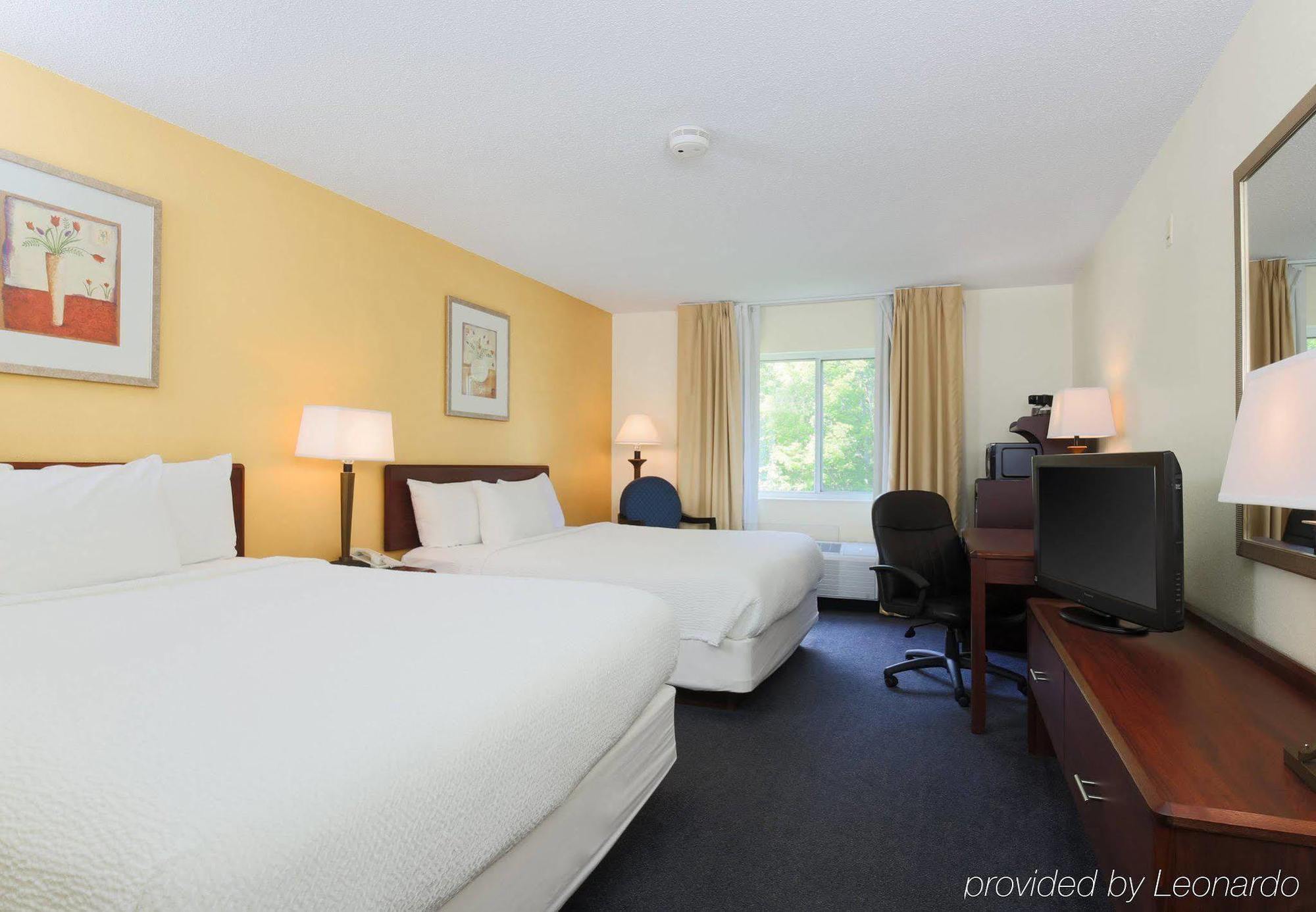 Fairfield Inn By Marriott Warren Niles Экстерьер фото